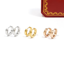Cargar imagen en el visor de la galería, Arracadas Diseño de Tornillo modelo pequeño - 3 colores disponibles
