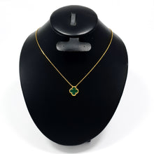 Cargar imagen en el visor de la galería, Collar Diseño Trébol Tono Dorado (Distintos Colores)
