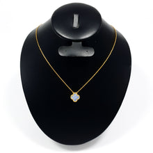 Cargar imagen en el visor de la galería, Collar Diseño Trébol Tono Dorado (Distintos Colores)
