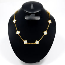 Cargar imagen en el visor de la galería, Collar Diseño de 10 Tréboles Tono Dorado c/Blanco
