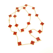 Cargar imagen en el visor de la galería, Collar Diseño de 20 Tréboles Rojos con Dorado
