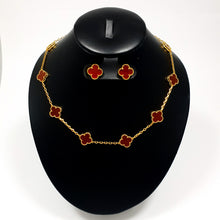 Cargar imagen en el visor de la galería, Collar Diseño de 10 Tréboles Tono Dorado c/Rojo
