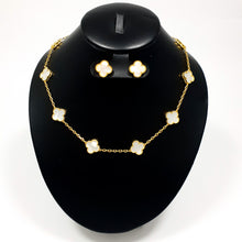 Cargar imagen en el visor de la galería, Collar Diseño de 10 Tréboles Tono Dorado c/Blanco

