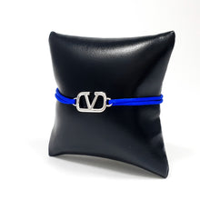 Cargar imagen en el visor de la galería, Pulsera Valentino VLogo dije Plateado (Diferentes colores)
