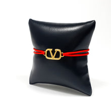 Cargar imagen en el visor de la galería, Pulsera Valentino VLogo dije Dorado (Diferentes colores)
