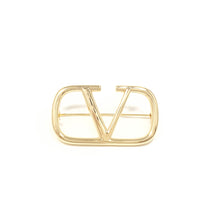 Cargar imagen en el visor de la galería, Broche Valentino Monograma
