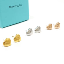 Cargar imagen en el visor de la galería, Aretes T&amp;Co Full Heart
