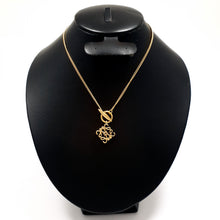 Cargar imagen en el visor de la galería, Collar Loewe Anagrama
