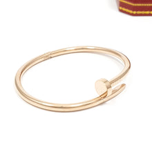 Cargar imagen en el visor de la galería, Brazalete Tipo Clavo
