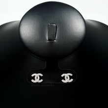 Cargar imagen en el visor de la galería, Aretes Chanel (Mod. CH67)
