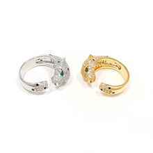Cargar imagen en el visor de la galería, Anillo Diseño de Felino con circonias - 2 colores disponibles
