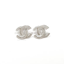 Cargar imagen en el visor de la galería, Aretes Chanel (Mod. CH75)
